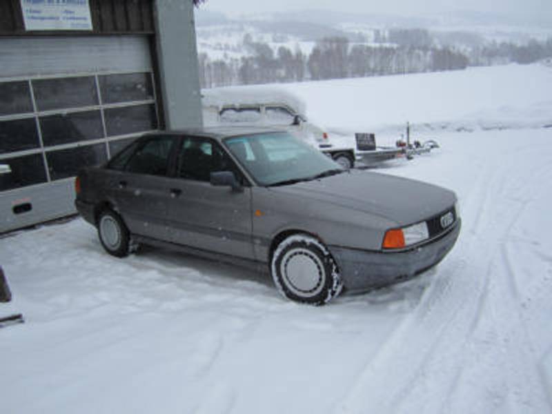 Frontlykt Audi 80, 87-91 - høyre